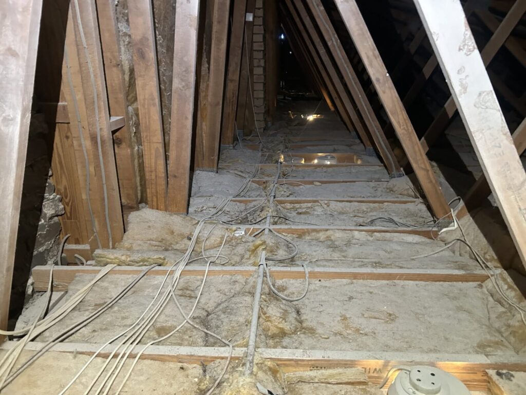 Replace Ceiling Insulation in Brisbane